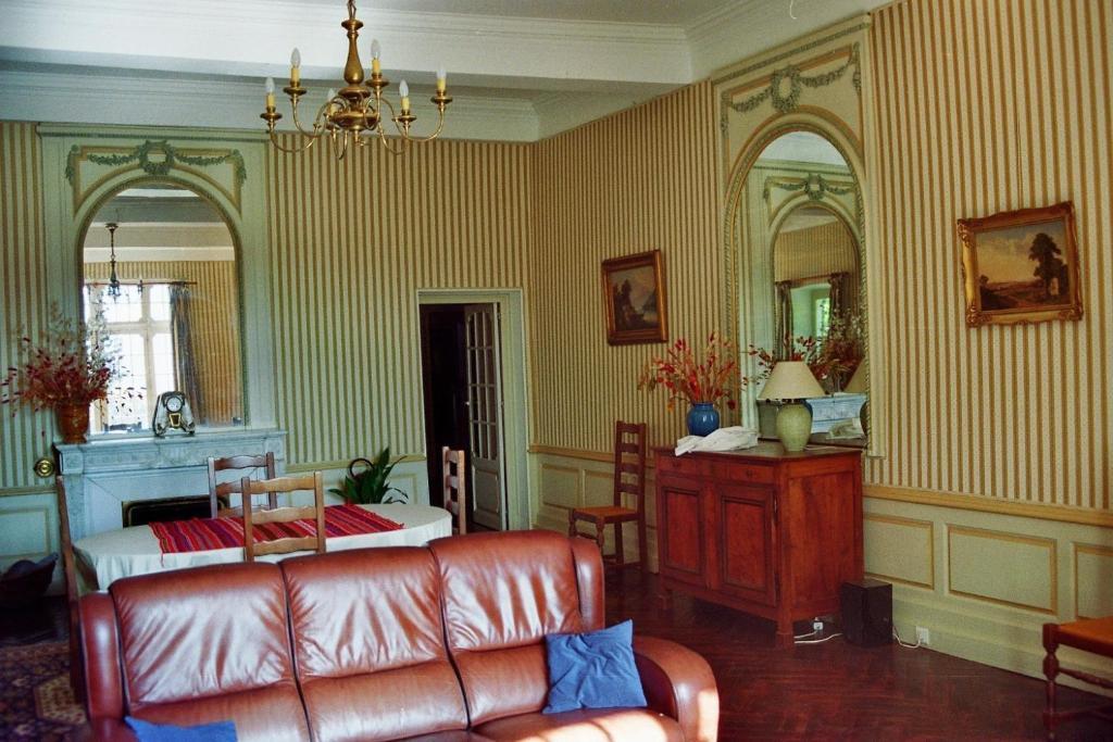 Hotel Du Chateau De Cabrieres แซ็ง-ฌอง-ดู-การ์ ภายนอก รูปภาพ